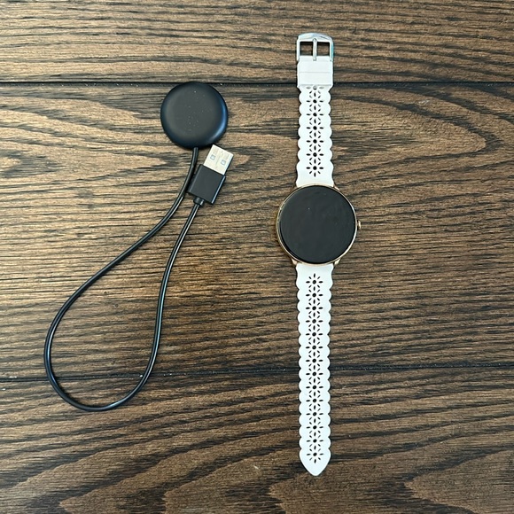 iTouch Sport Band Watch - Picture 1 of 5